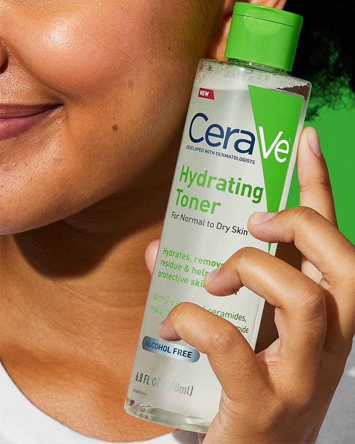 CERAVE Hydrating Toner for Face | Non-Alcoholic with Hyaluronic Acid, Niacinamide, and Ceramides for Sensitive Dry Skin, Fragrance-Free, Non Comedogenic - 200 ml