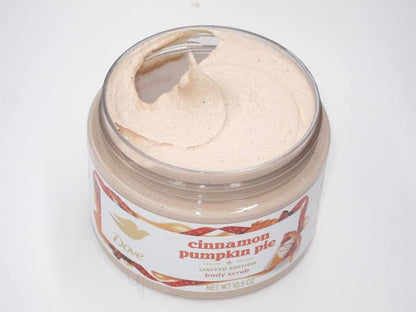 Dove Exfoliating Cinnamon Pumpkin Pie Body Scrub - 298g