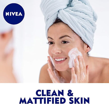 NIVEA 3 in 1 Urban Skin Detox Clay Facial Wash, Matify & Pore Clean - 150ml