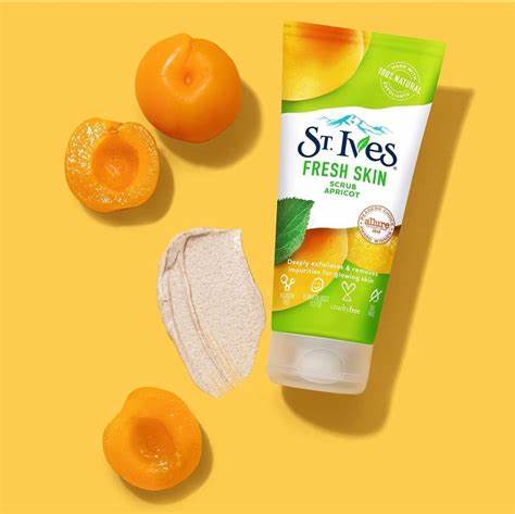 ST. IVES Fresh Skin Apricot Scrub - 170g