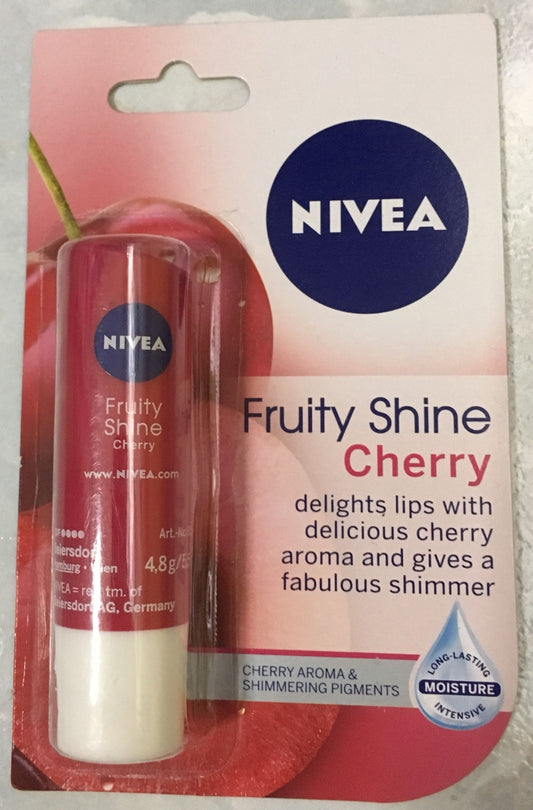 NIVEA Fruity Shine Cherry/Kiraz Lip Balm